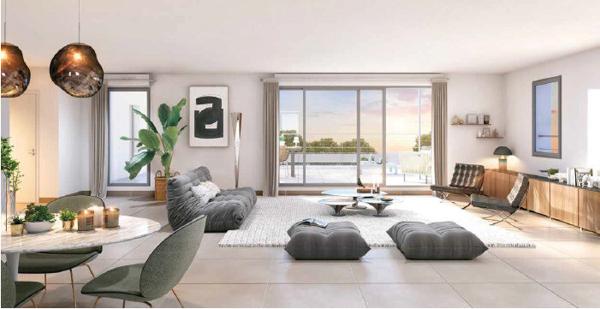 Appartement T4 en duplex d'environ 100 m² avec terrasse.