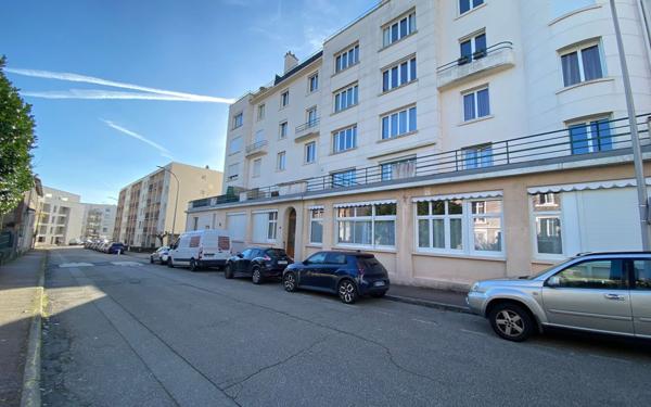 Appartement à vendre    2 pièces • 74,43 m2 Limoges