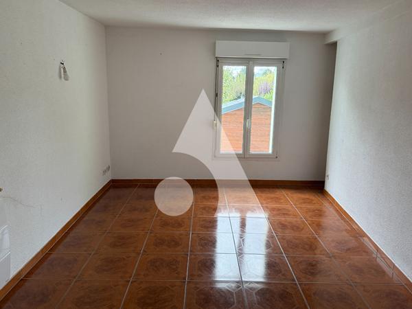 Maison 11 pièces 286.16 m2