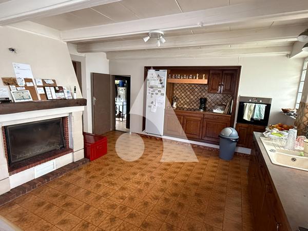 Maison 11 pièces 286.16 m2