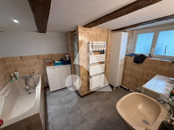 Maison 11 pièces 286.16 m2