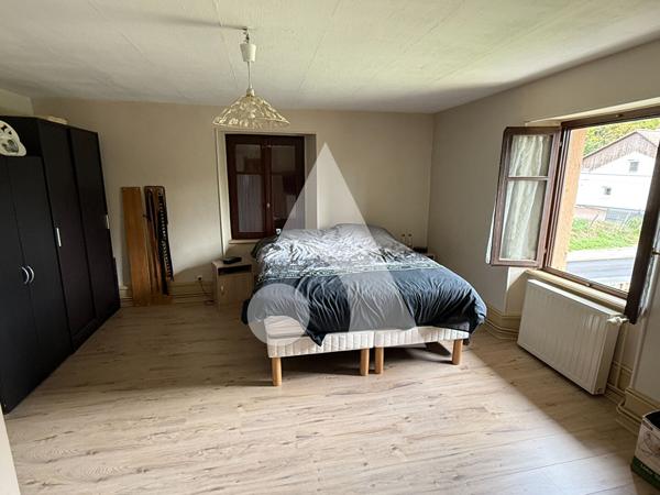 Maison 11 pièces 286.16 m2