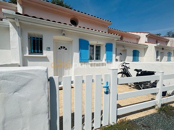 Vente
                Maison53,8 m² - 3 Pièces -
                    LES MATHES (17570)