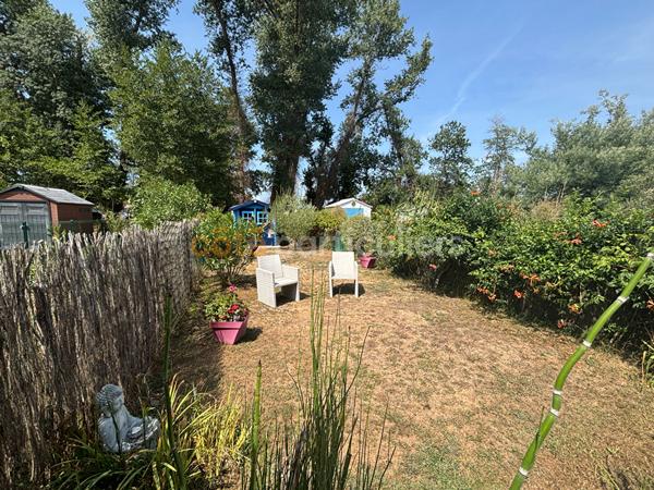 Vente
                Maison53,8 m² - 3 Pièces -
                    LES MATHES (17570)