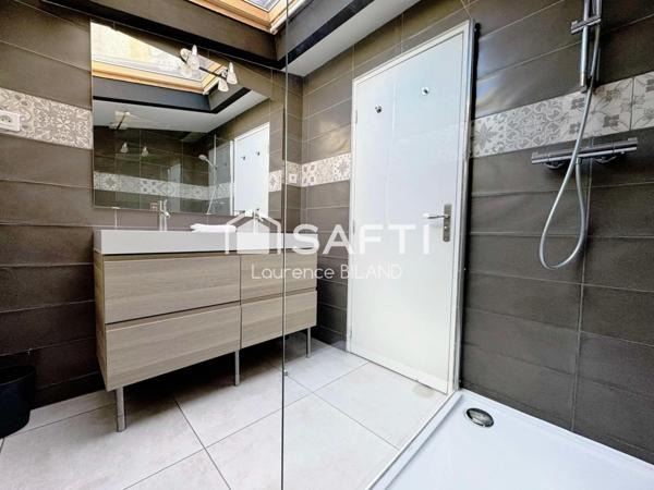 IMMEUBLE RÉNOVÉ – CRIÉE / VIEUX-PORT – INVESTISSEMENT LOCATIF CLÉ EN MAIN