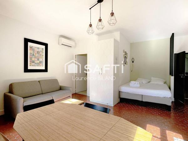 IMMEUBLE RÉNOVÉ – CRIÉE / VIEUX-PORT – INVESTISSEMENT LOCATIF CLÉ EN MAIN