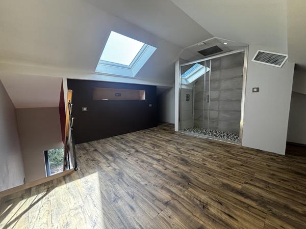 Maison
         2 pièces
        - 60 m² Exclusivité 122 000 € *