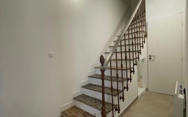 Maison à louer    4 pièces •  Sainte-Colombe-en-Bruilhois