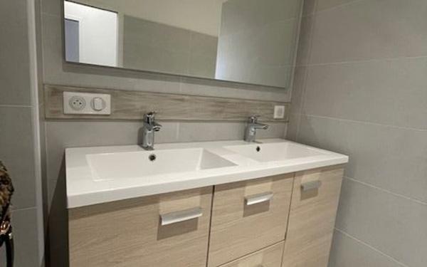 Maison à louer    4 pièces •  Sainte-Colombe-en-Bruilhois