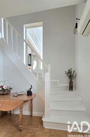 Maison à vendre 6 pièces 121 m² Paray-Vieille-Poste