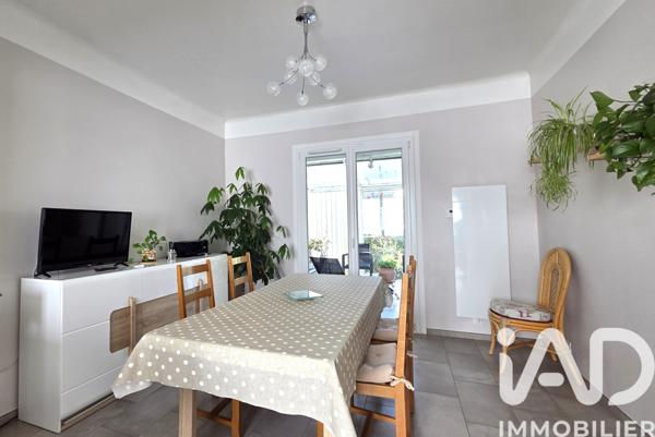 Maison à vendre 6 pièces 121 m² Paray-Vieille-Poste