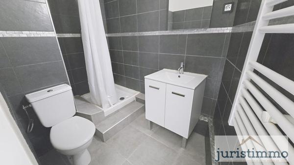 Orange (84100) STUDIO 33 M2 SUR ORANGE