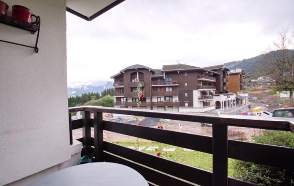 Vente Studio Grand studio vue station Morillon   