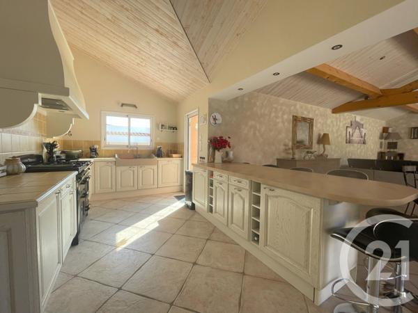 Maison à vendre  6 pièces - 327,28 m2 LE FENOUILLER - 85