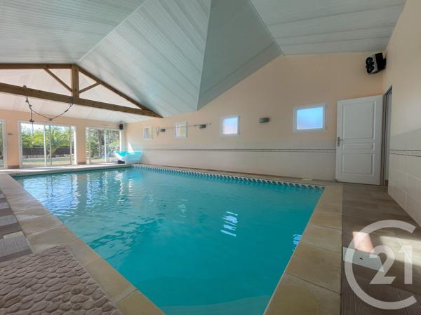 Maison à vendre  6 pièces - 327,28 m2 LE FENOUILLER - 85