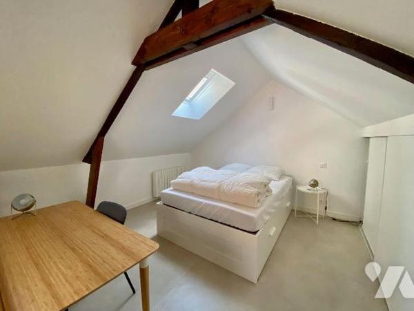 RENNES ARSENAL REDON - IMMEUBLE AVEC PARKINGS
En fond de cour, découvrez ce petit collectif co...