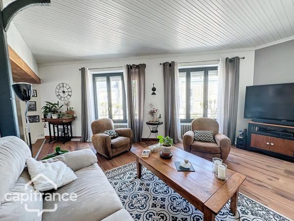 Dpt Deux Sèvres (79), à vendre THOUARS maison P6 de 168 m² - Terrain de 345,00 m²