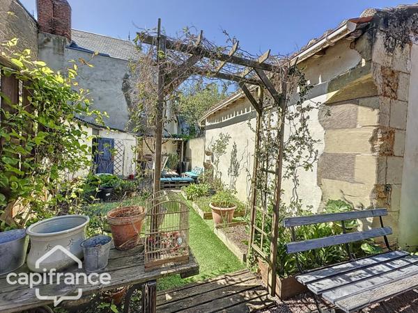 Dpt Deux Sèvres (79), à vendre THOUARS maison P6 de 168 m² - Terrain de 345,00 m²