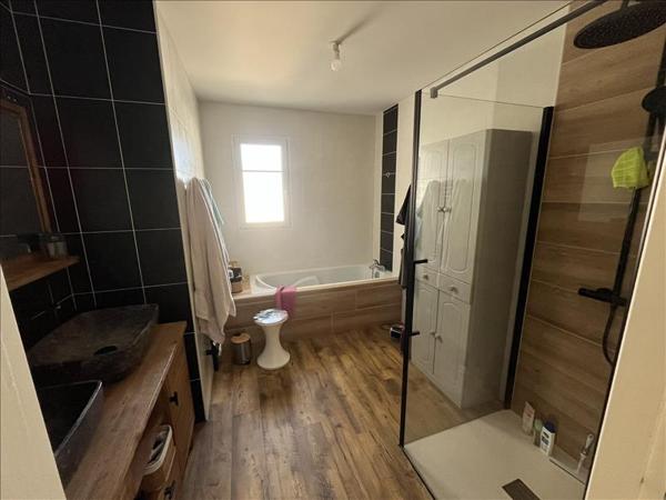 Maison à vendre |  Saint-Palais-sur-Mer |  5 pièces | 109 m²