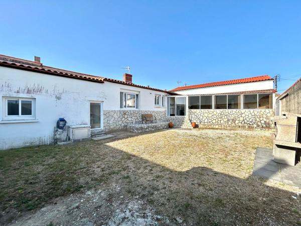 Vente Maison123 m² - 6 Pièces - L AIGUILLON LA PRESQU ILE (85460)