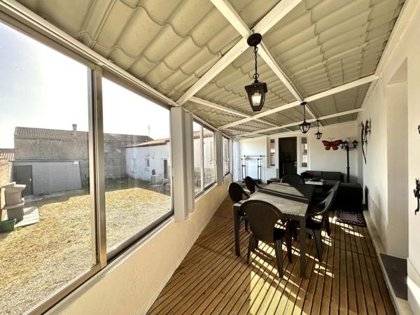 Vente Maison123 m² - 6 Pièces - L AIGUILLON LA PRESQU ILE (85460)