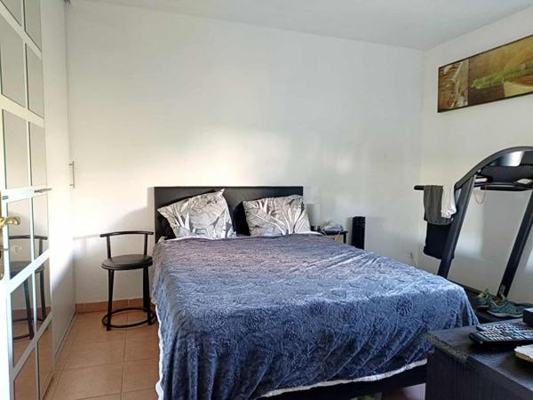 Appartement Miramas 2 pièce(s) 50 m2 Terrasse ET GARAGE