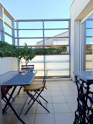 Appartement Miramas 2 pièce(s) 50 m2 Terrasse ET GARAGE