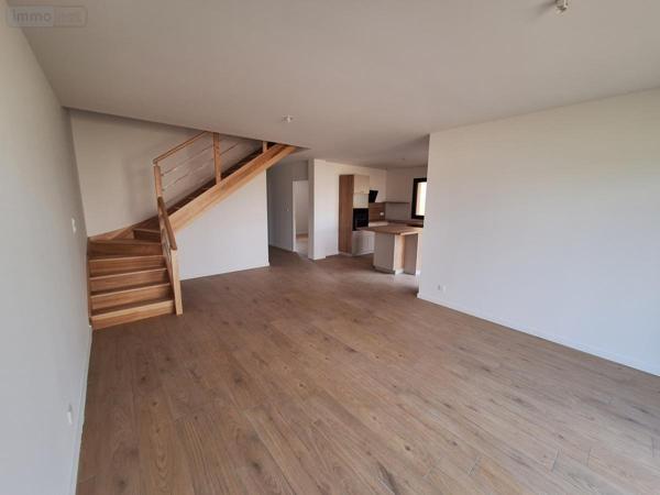 Maison à louer à Saint Père Marc en Poulet en Ille-et-Vilaine (35430), ref : 35084-L360