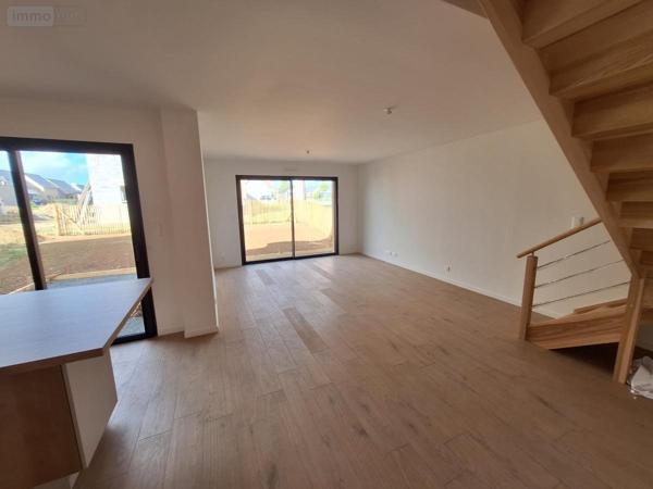 Maison à louer à Saint Père Marc en Poulet en Ille-et-Vilaine (35430), ref : 35084-L360