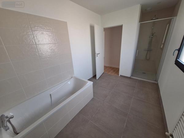 Maison à louer à Saint Père Marc en Poulet en Ille-et-Vilaine (35430), ref : 35084-L360