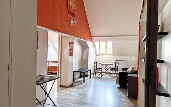 Appartement à louer    2 pièces • 49 m2 Montargis