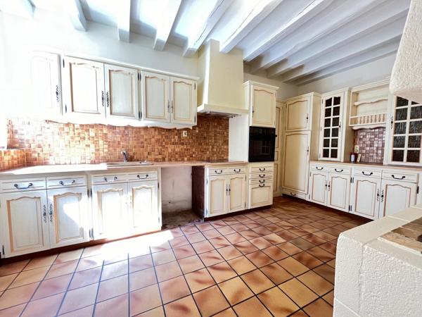Maison à BEAUMONT-SUR-SARTHE, 72170 - 8 pièces 140m²