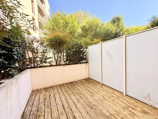 Appartement à louer 820 € CC Bayonne 2 p 40 m² DPE C
