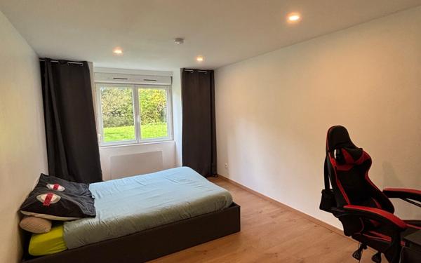 Maison à louer    8 pièces • 241,73 m2 Achery