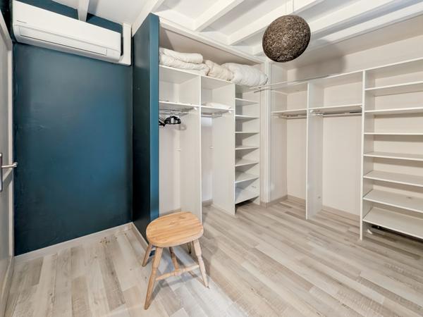 Maison de ferme rénovée avec piscine et dépendances