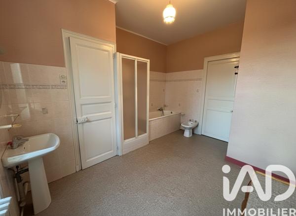 Maison à vendre 7 pièces 136 m² Évron