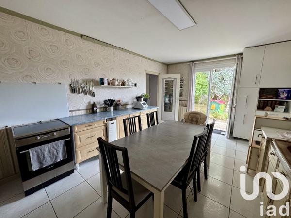 Maison à vendre 4 pièces 129 m² Châtillon-sur-Thouet
