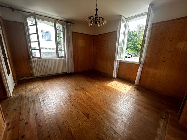 A VENDRE MAISON + GARAGE +JARDIN