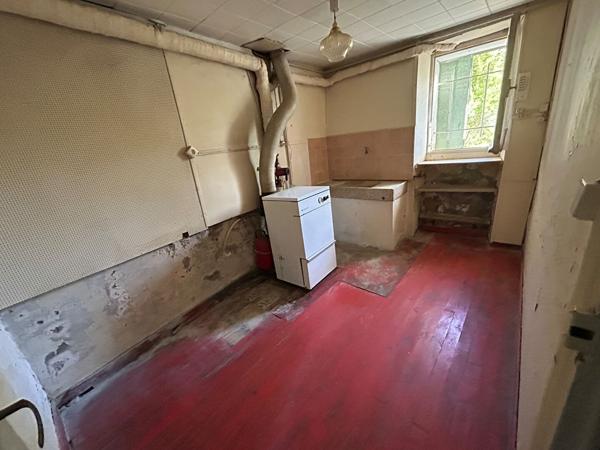 A VENDRE MAISON + GARAGE +JARDIN