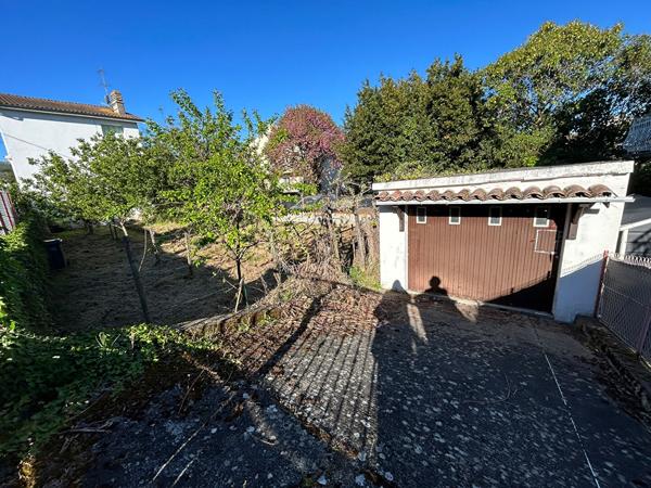 A VENDRE MAISON + GARAGE +JARDIN