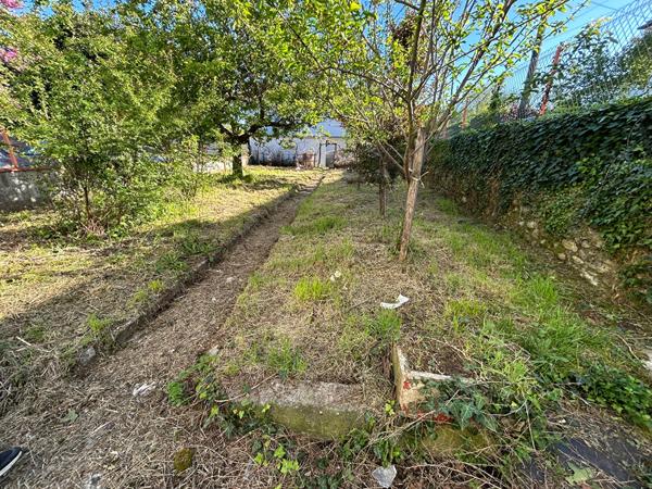 A VENDRE MAISON + GARAGE +JARDIN