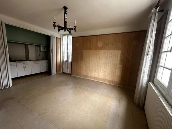 A VENDRE MAISON + GARAGE +JARDIN