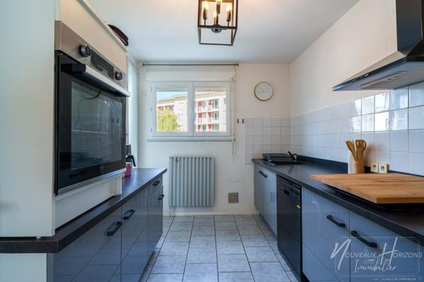 Appartement
         4 pièces
        - 83 m² Exclusivité 149 900 € *