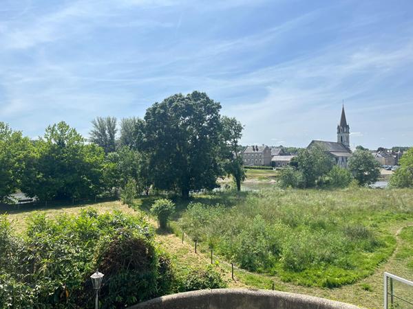 MAISON ILE DE CHALONNES AVEC PLUS D'UN HECTARE