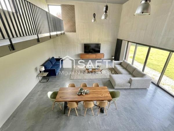 Maison contemporaine aux volumes hors norme