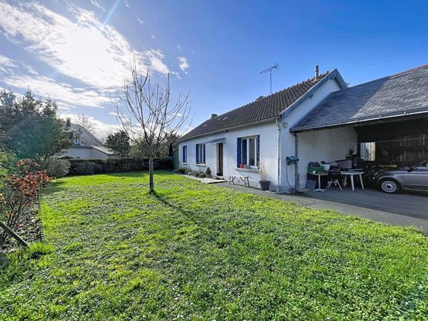 Maison Angers 10 pièce(s) 239 m2