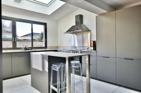 CESSY (01) Maison à vendre 6 pièces 181 m² - Terrain 980 m² - Quartier résidentiel -