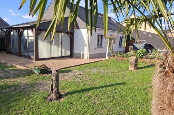 Vente - Maison 4 pièces 95 m 2 SABLE SUR SARTHE (72300)