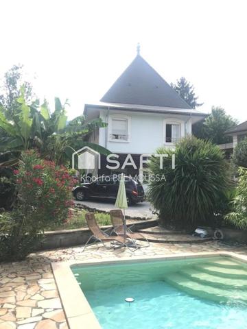 MAGNIFIQUE MAISON de 188 m2 AVEC PISCINE AU CŒUR D'AIX-LES-BAINS