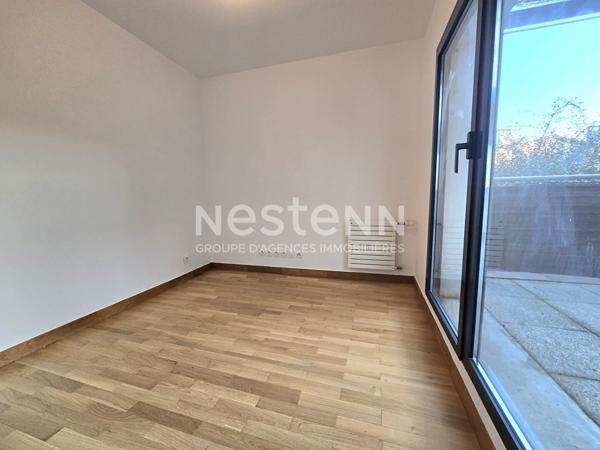 Quartier BAGATELLE  Très beau T5  standing TRIPLEX de 122.6m²  jardin et 2 terrasses , 2 garages , une cave